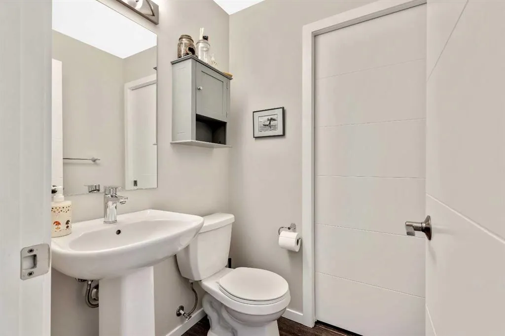 245 Redstone Walk NE #203