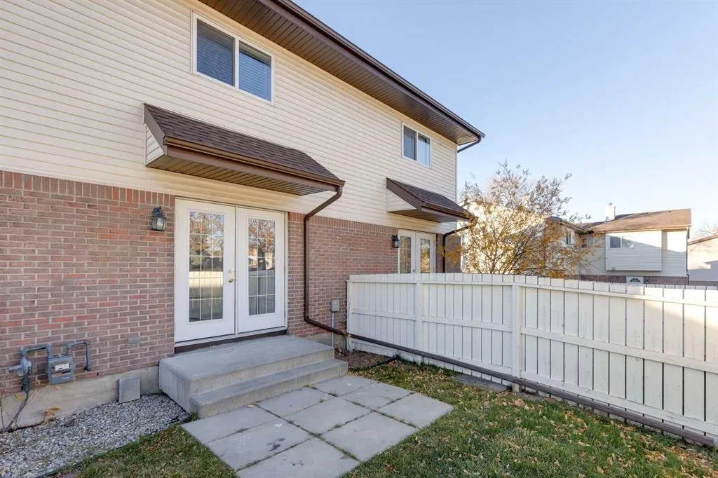 32 Whitnel Court NE #42