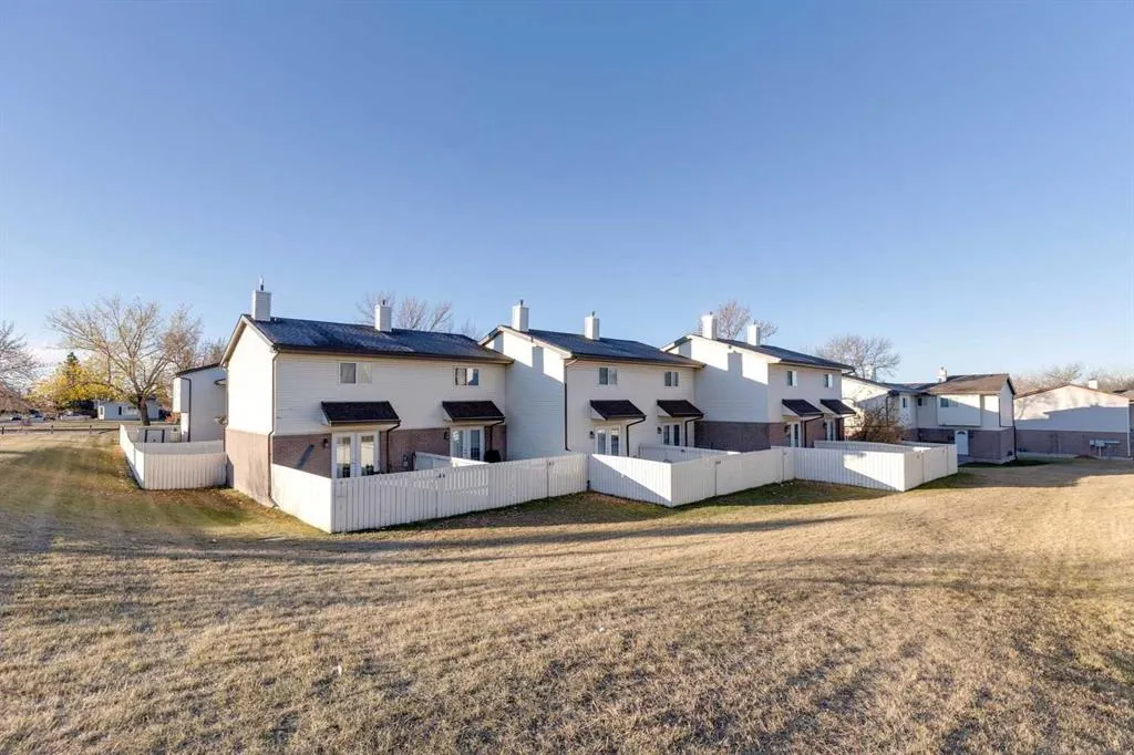 32 Whitnel Court NE #42
