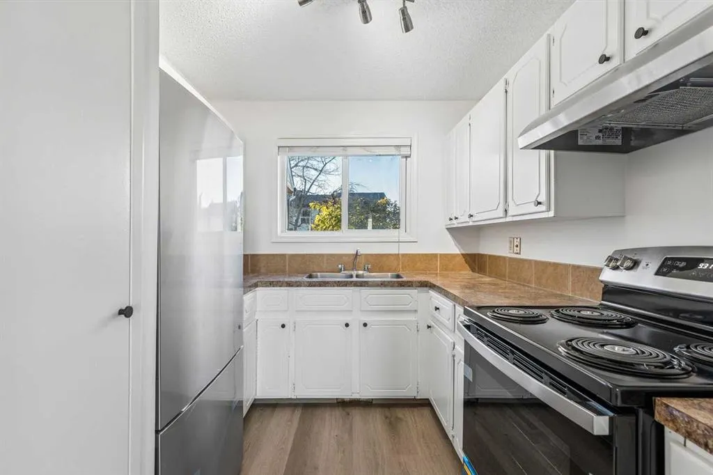 32 Whitnel Court NE #42
