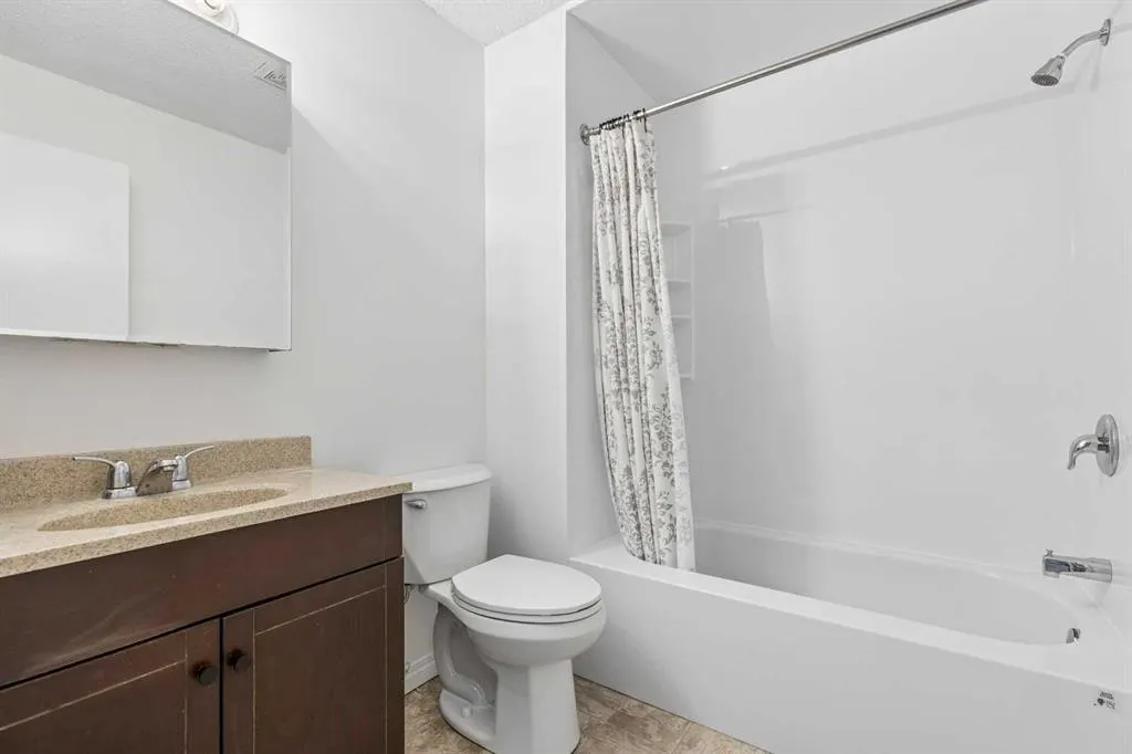 32 Whitnel Court NE #42