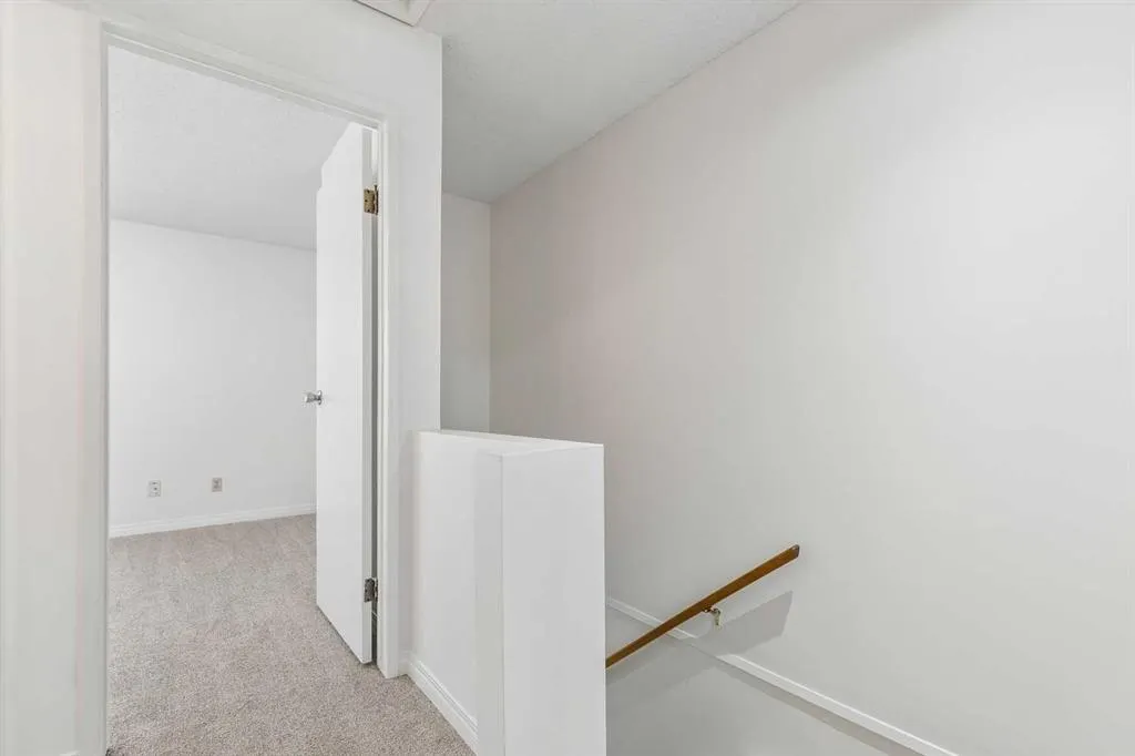 32 Whitnel Court NE #42