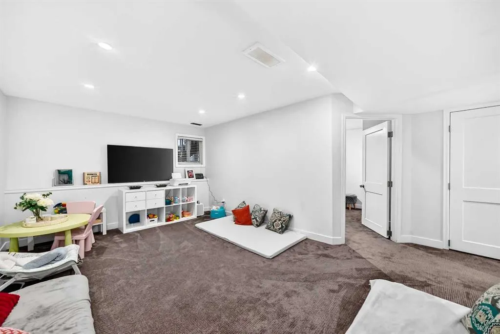 268 viewpointe Terrace