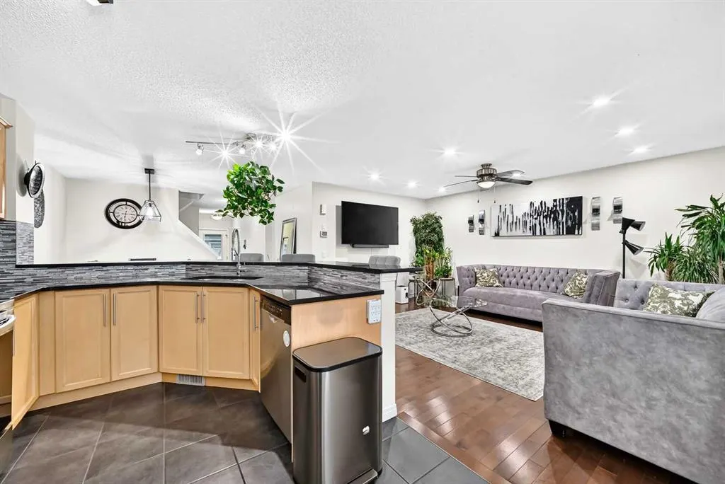 268 viewpointe Terrace