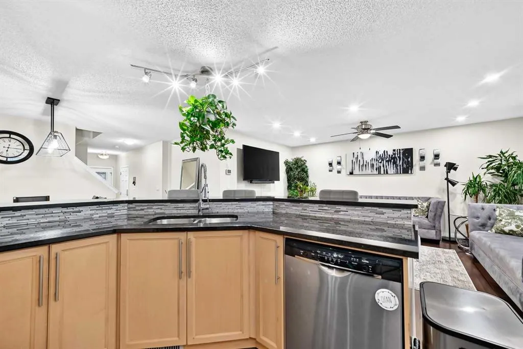 268 viewpointe Terrace