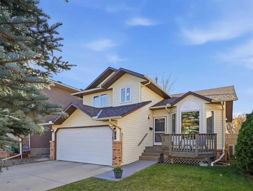 95 Macewan Ridge Close NW