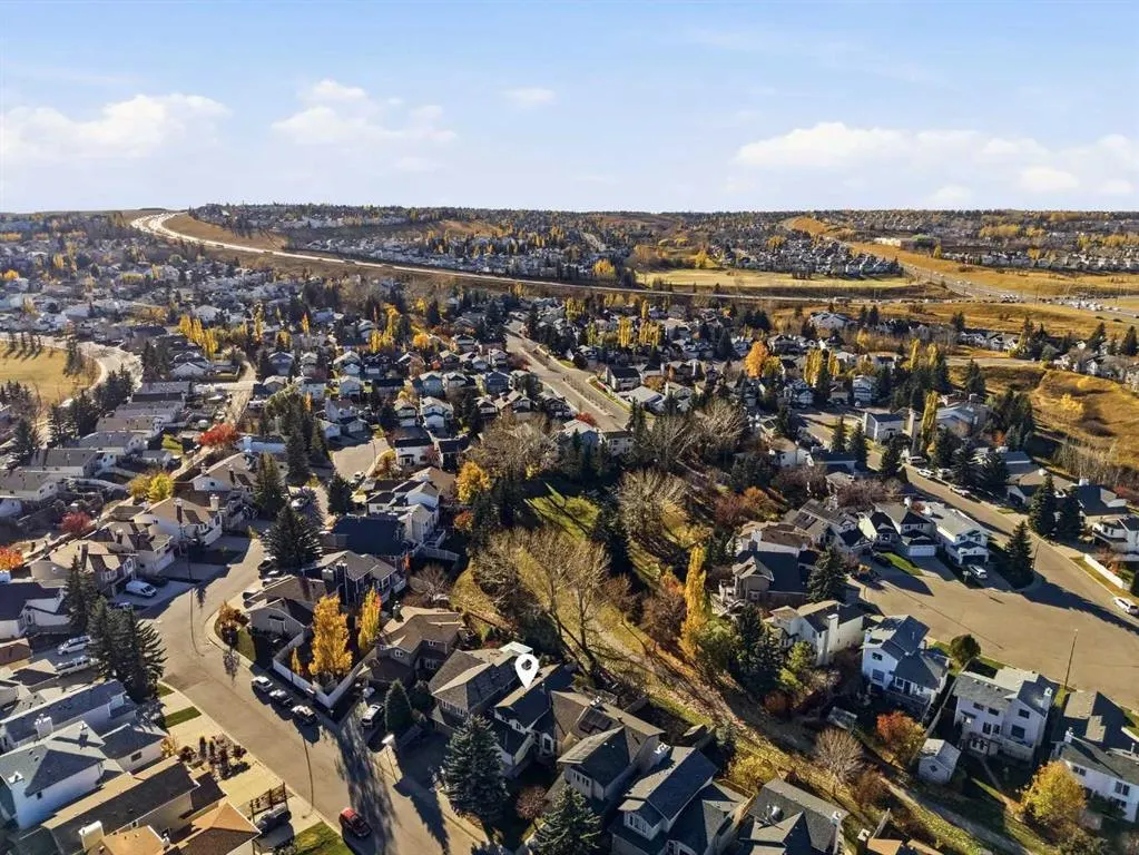 95 Macewan Ridge Close NW