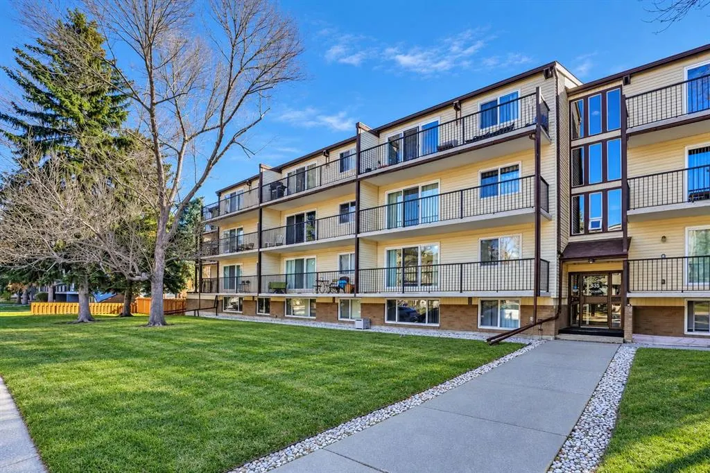 635 56 Avenue SW #403