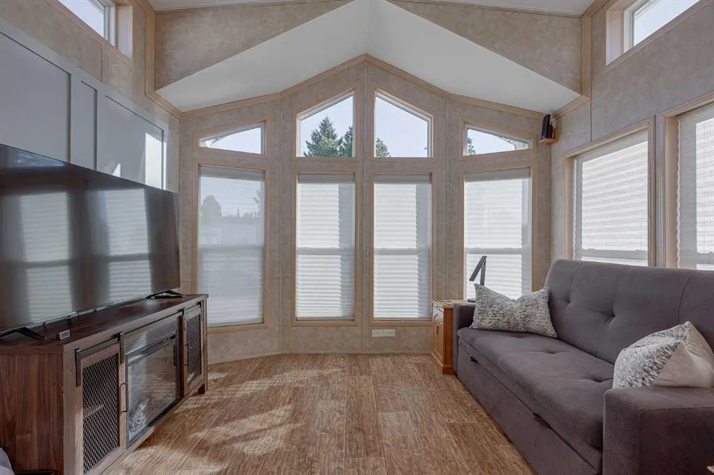 5011 49 Avenue #34A