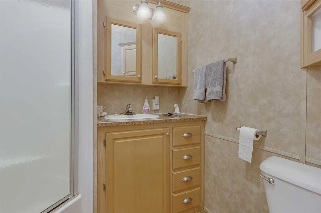 5011 49 Avenue #34A