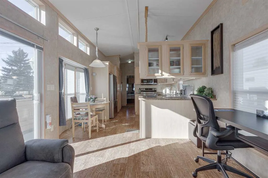 5011 49 Avenue #34A