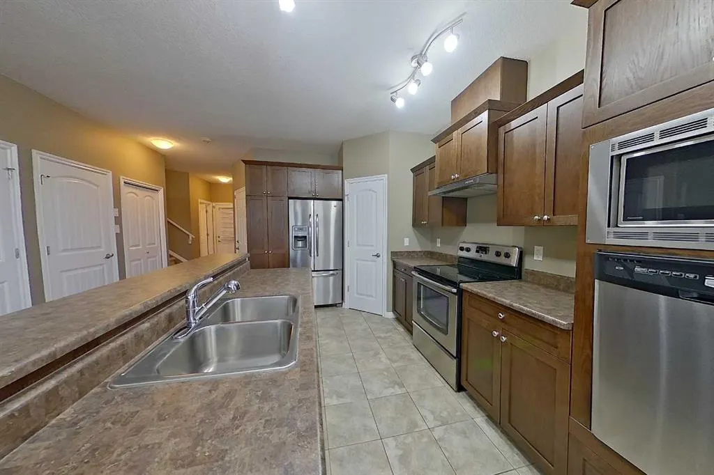 1600 Main Street SW #109