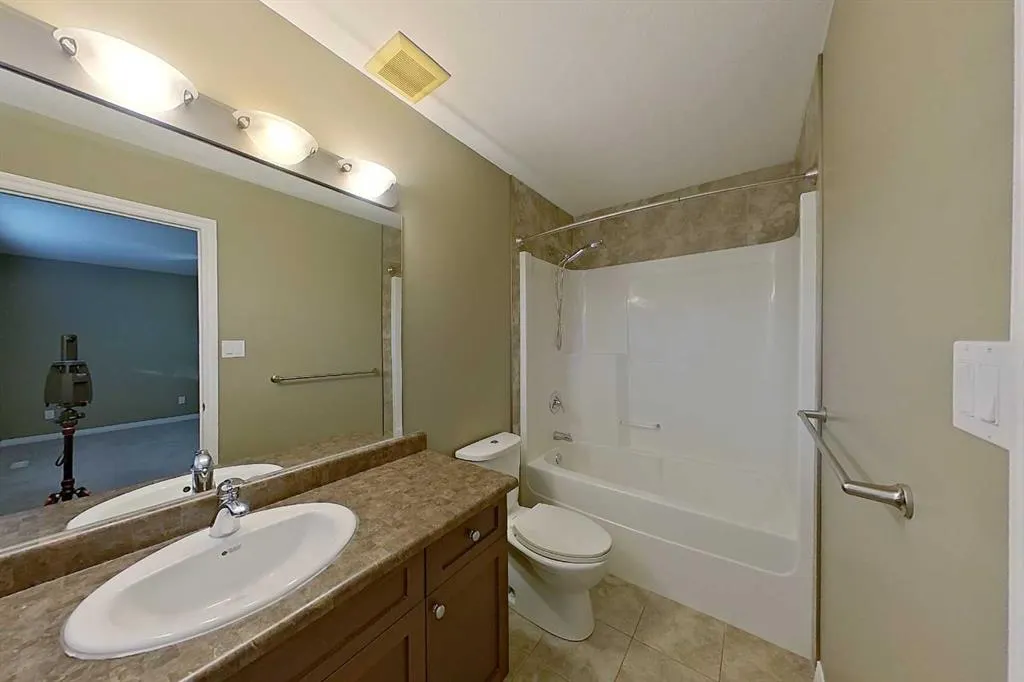 1600 Main Street SW #109