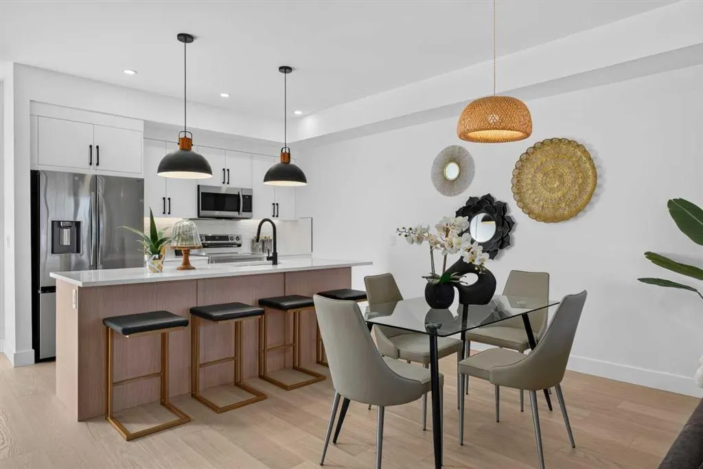 2232 44 Street NW
