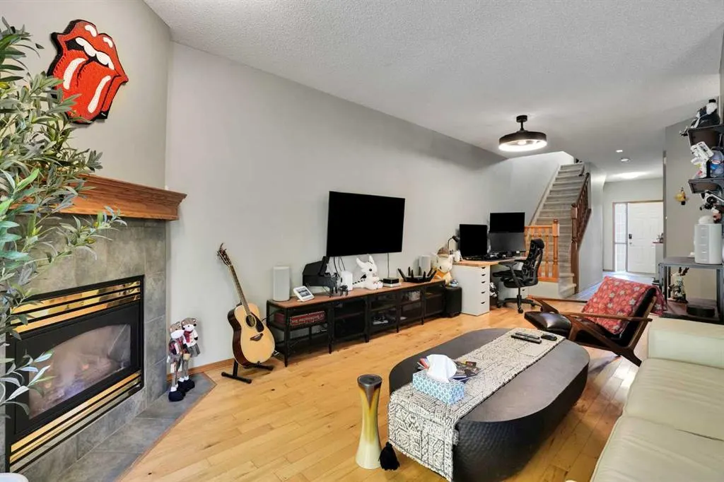 145 Hamptons Link NW