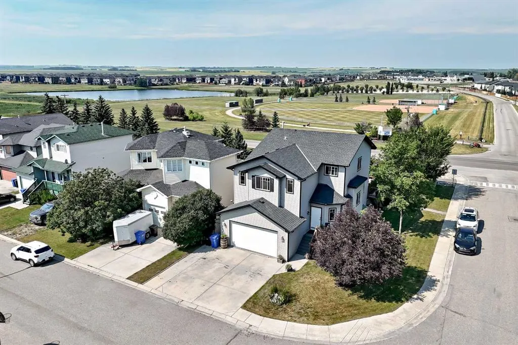 32 Meadowpark Place