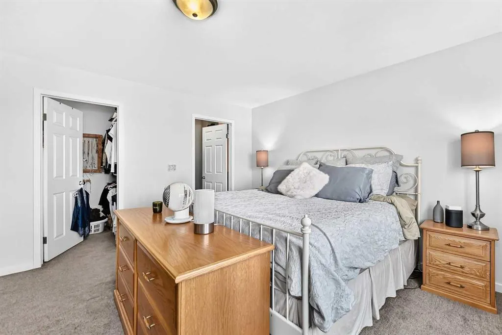 32 Meadowpark Place