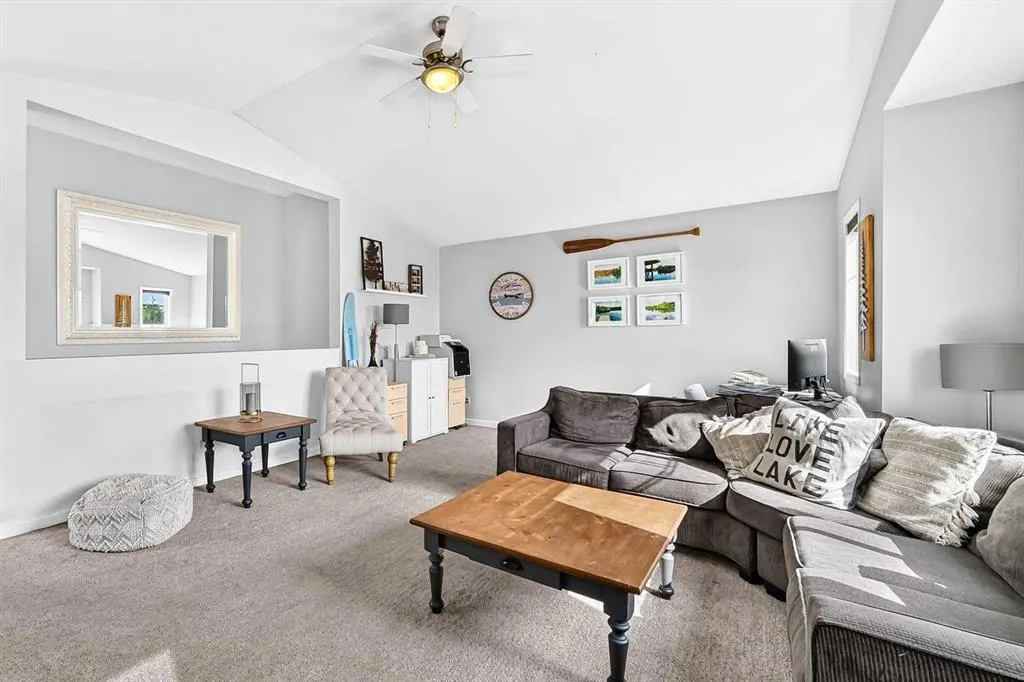 32 Meadowpark Place