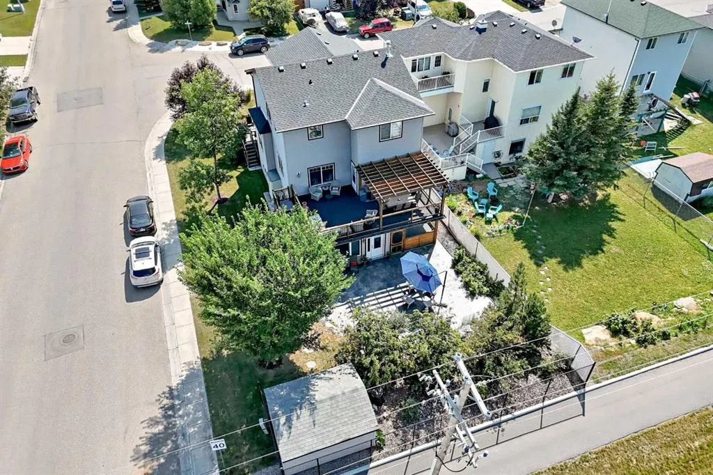 32 Meadowpark Place