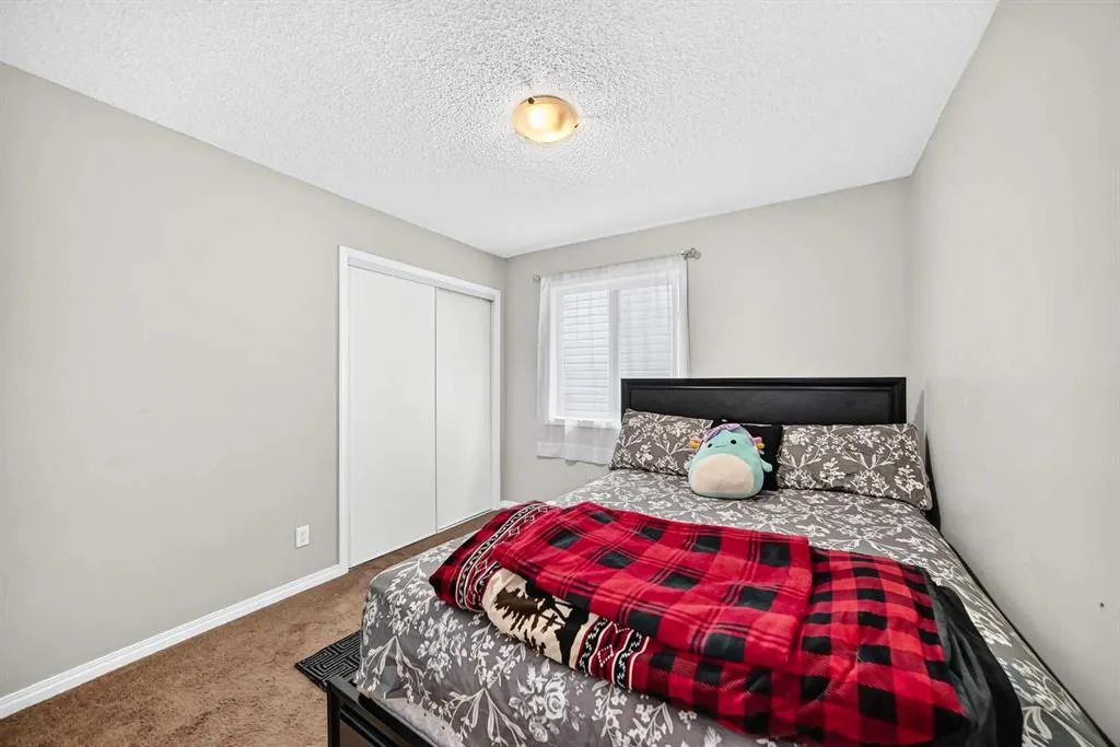 151 Windwood Grove SW