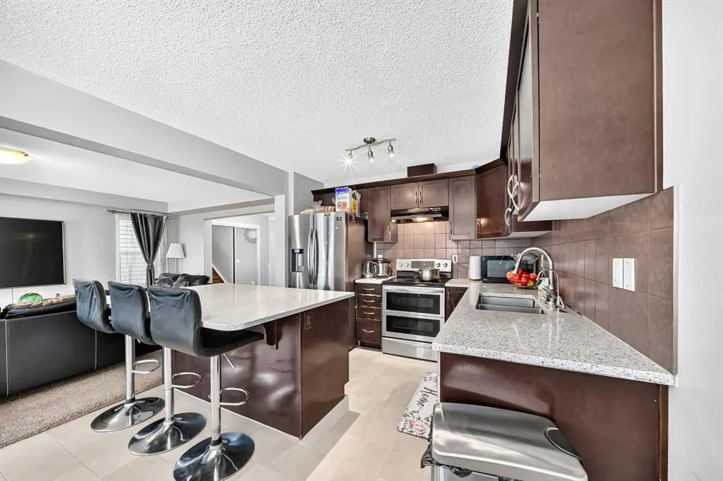 151 Windwood Grove SW