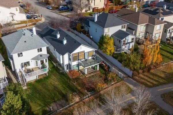 3 Tuscany Meadows Crescent NW