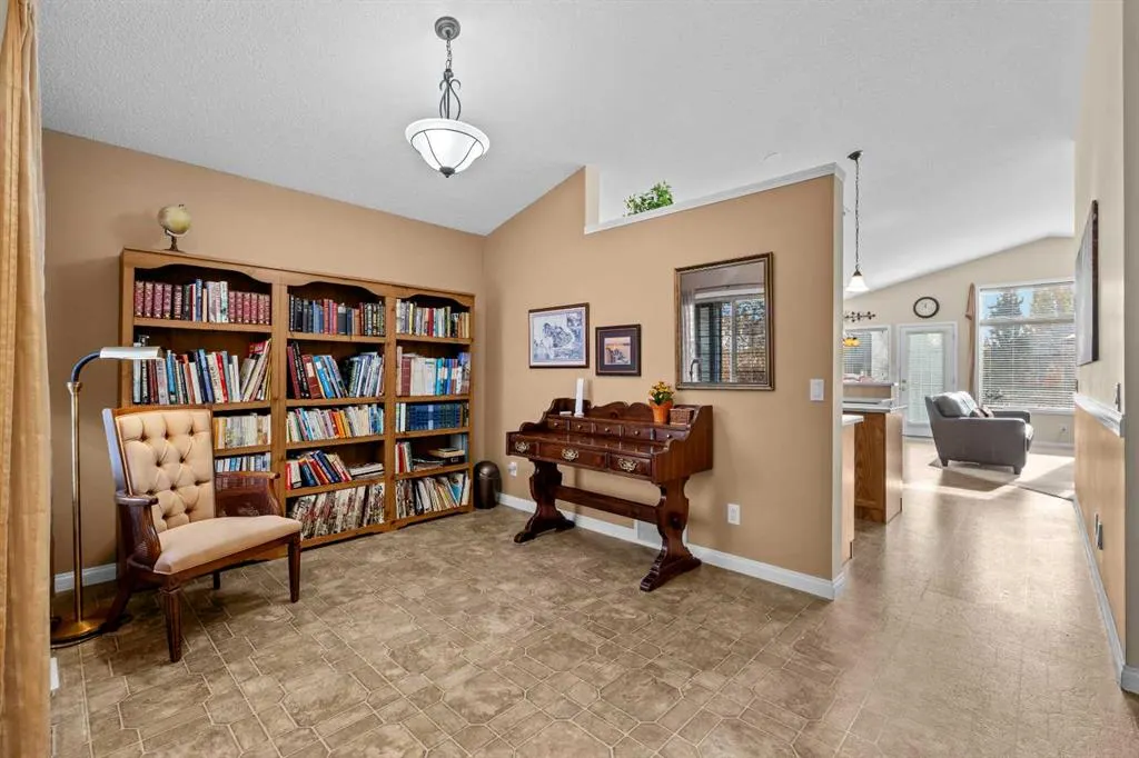 3 Tuscany Meadows Crescent NW