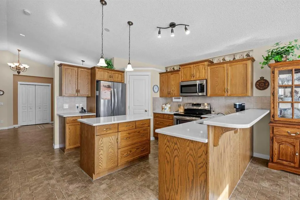 3 Tuscany Meadows Crescent NW