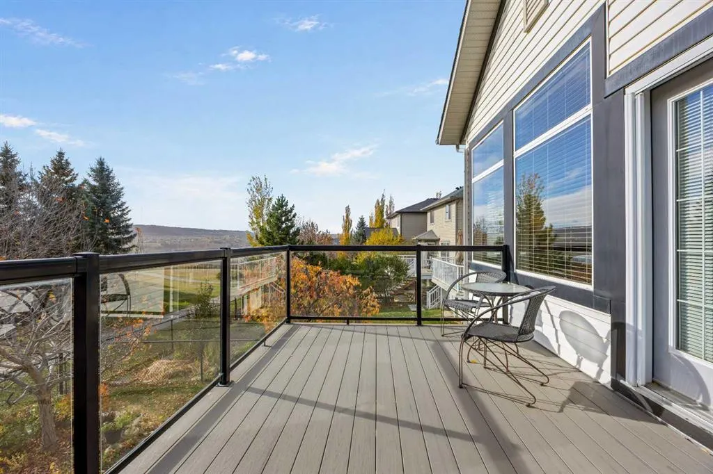 3 Tuscany Meadows Crescent NW