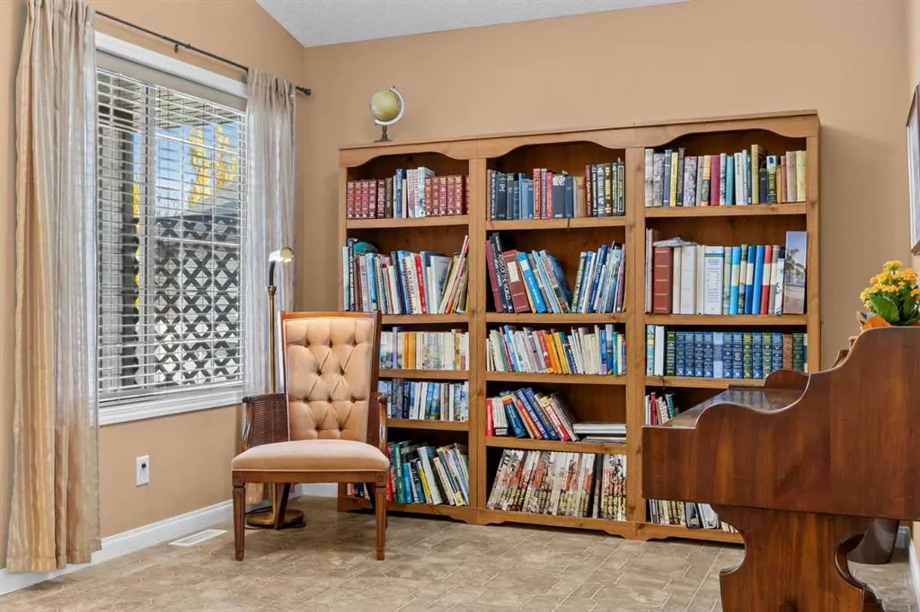 3 Tuscany Meadows Crescent NW