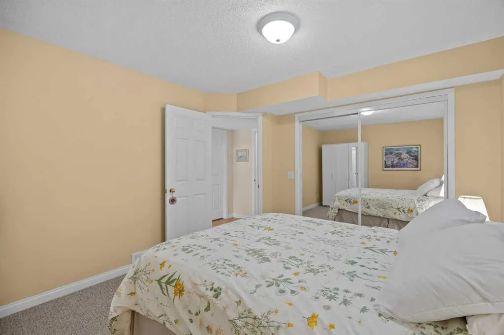 3 Tuscany Meadows Crescent NW