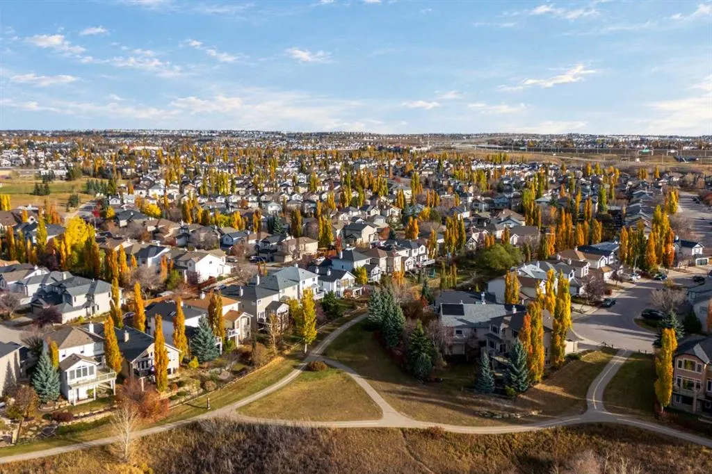 3 Tuscany Meadows Crescent NW