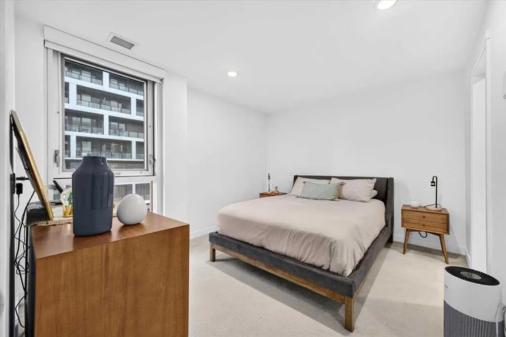 88 9 Street NE #304