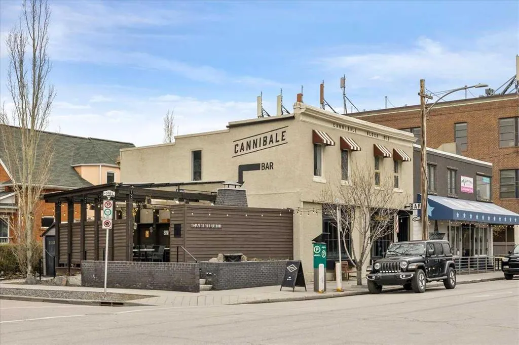 88 9 Street NE #304