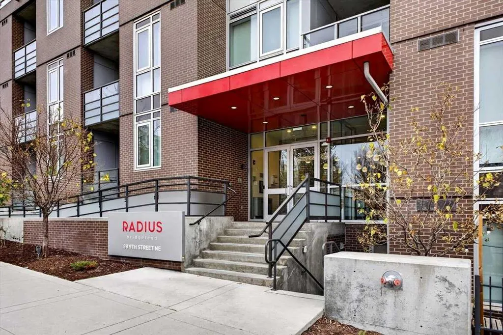 88 9 Street NE #304