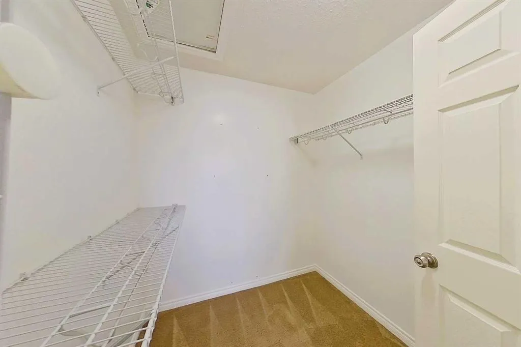 116 6 Avenue NE #106