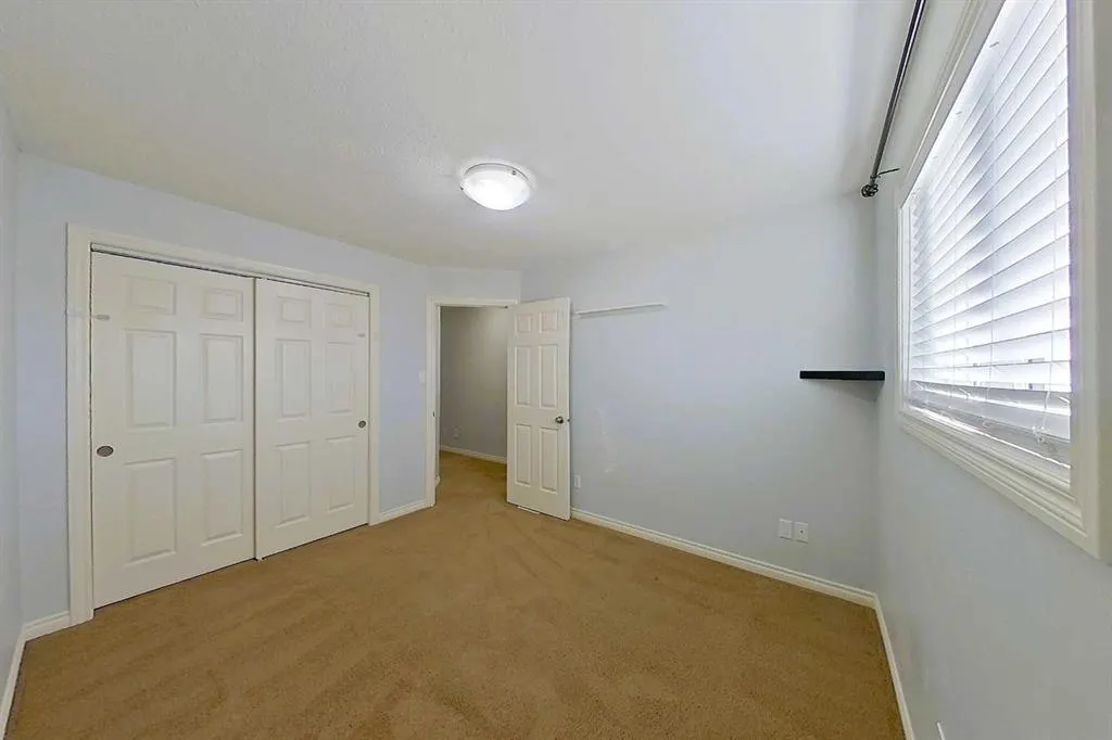 116 6 Avenue NE #106