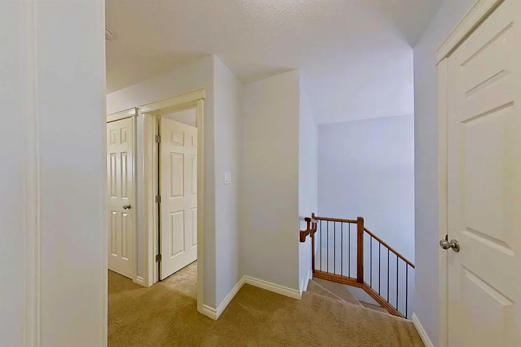 116 6 Avenue NE #106