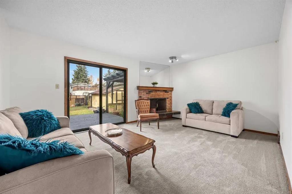 6268 Silver Springs Hill NW