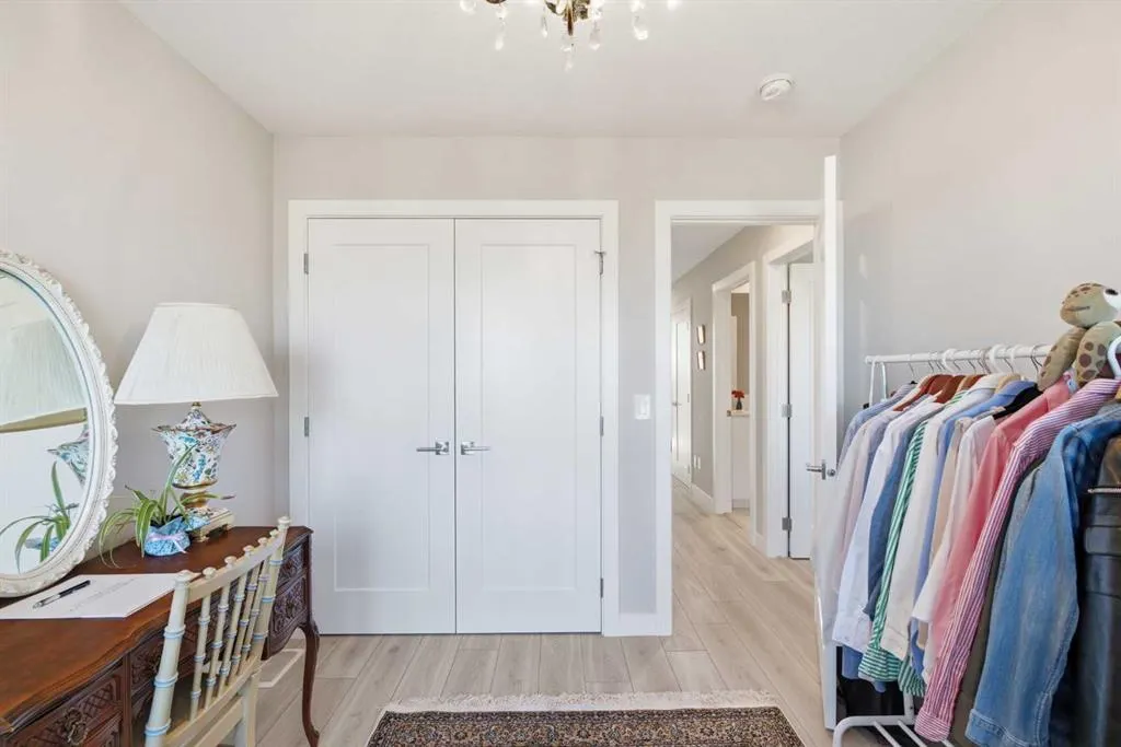 416 West Lakeview Drive