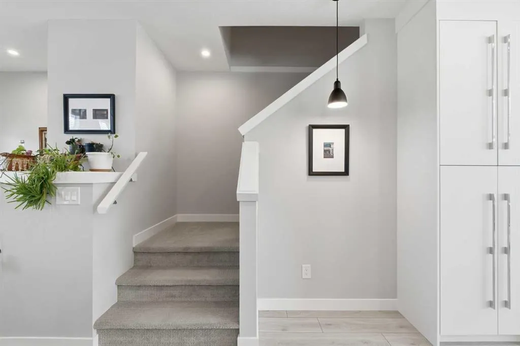 416 West Lakeview Drive
