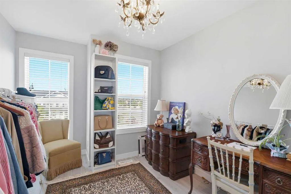 416 West Lakeview Drive