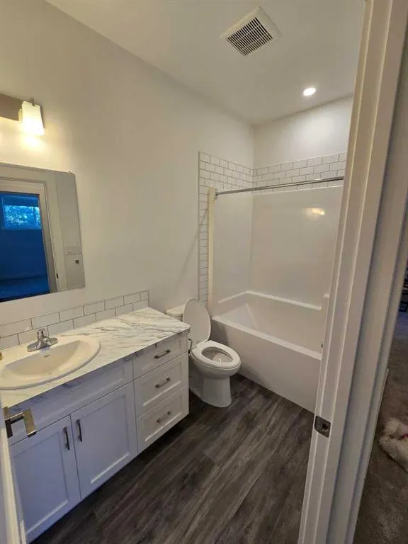 805 Sunset Place