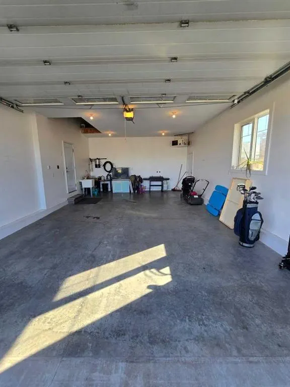 805 Sunset Place