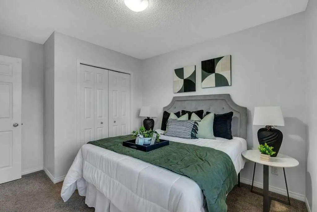 105 Saddlecrest Green NE
