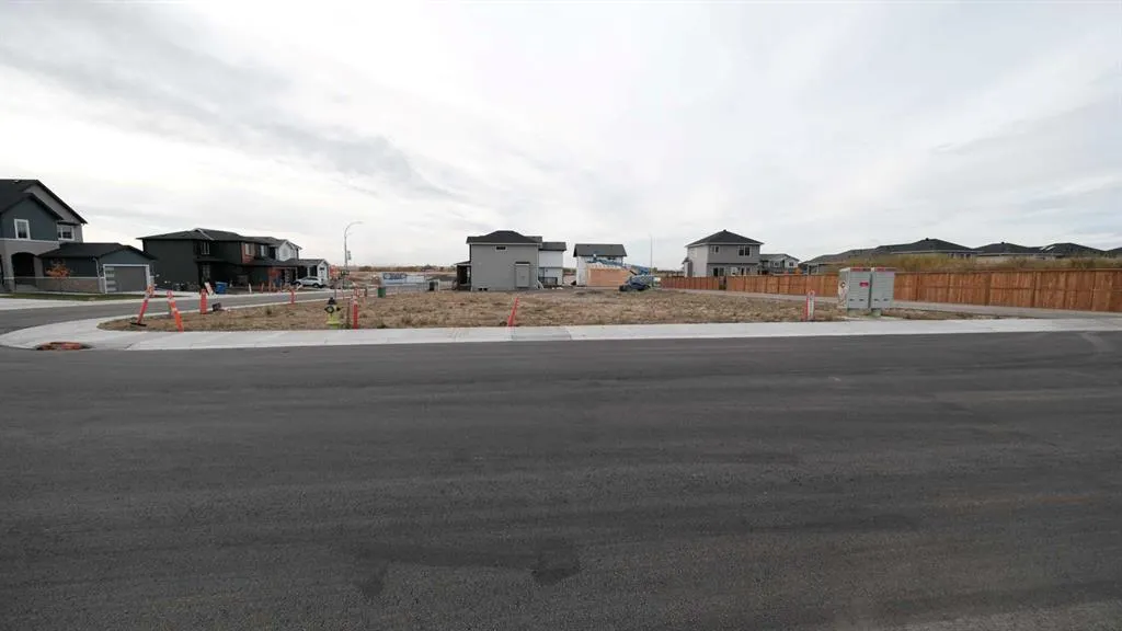 4 Lakewood Way
