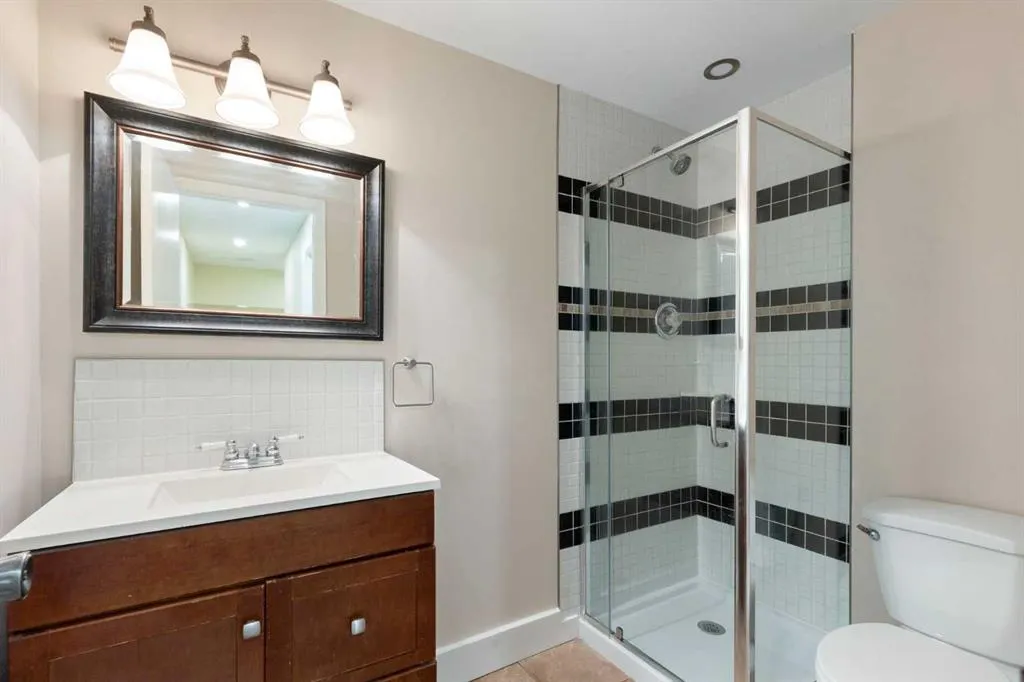 20 Dalhousie Crescent NW