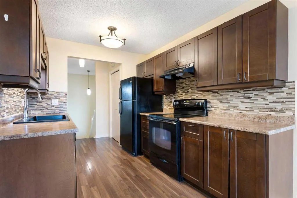 20 Dalhousie Crescent NW