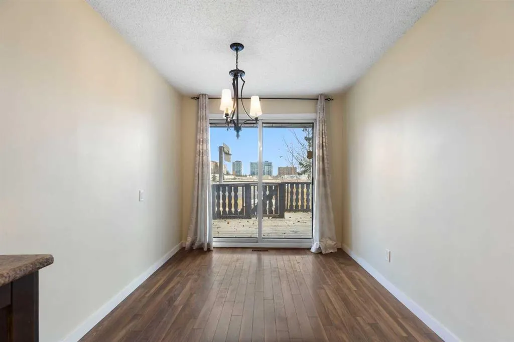 20 Dalhousie Crescent NW