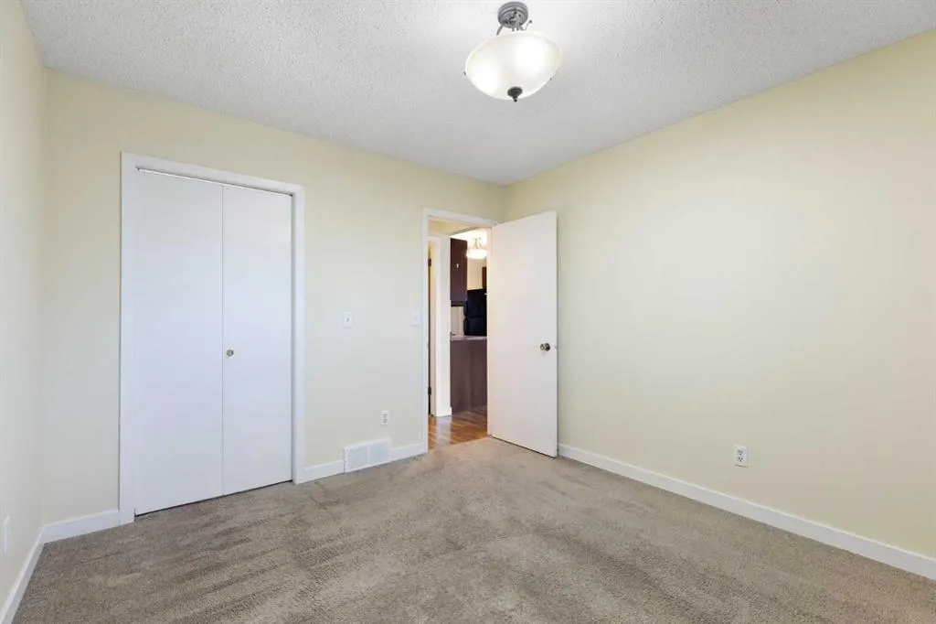 20 Dalhousie Crescent NW